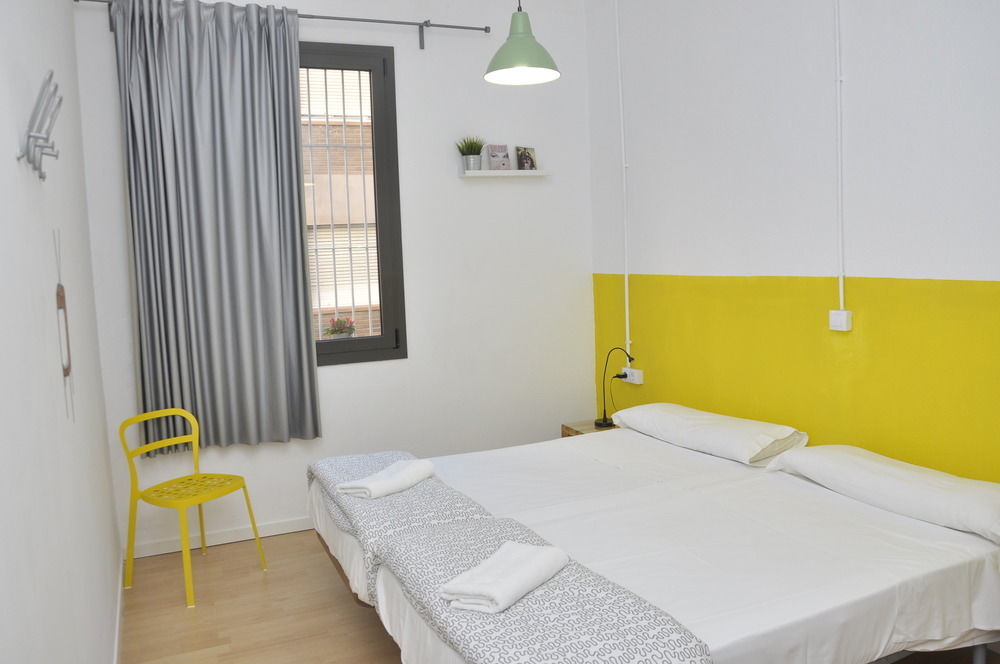 Albergue Bed & Bike Barcelona Exterior foto