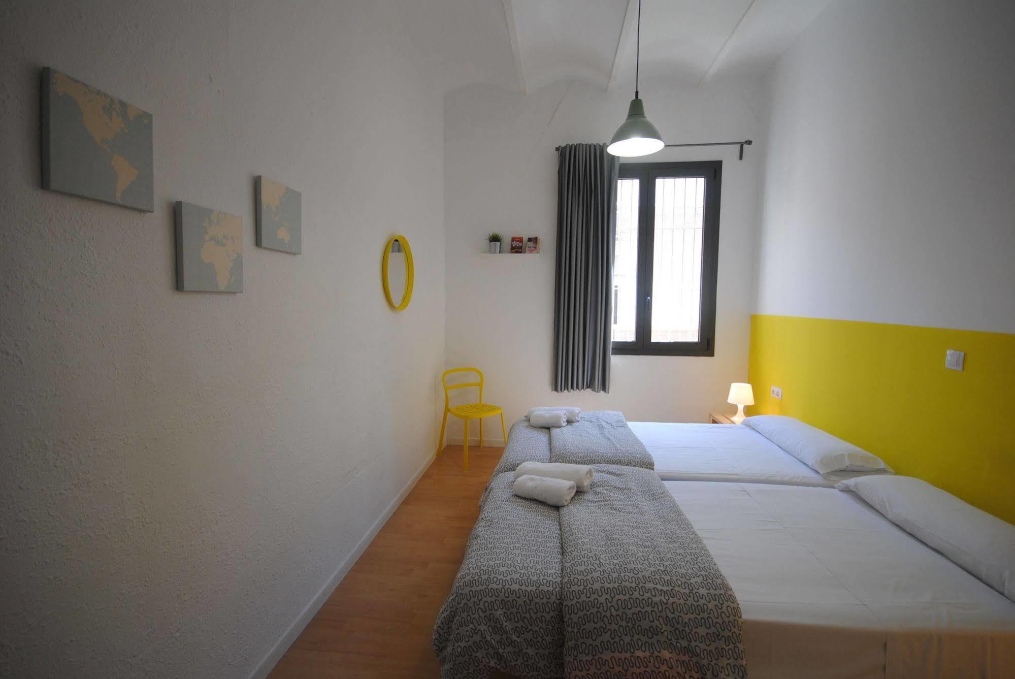 Albergue Bed & Bike Barcelona Exterior foto