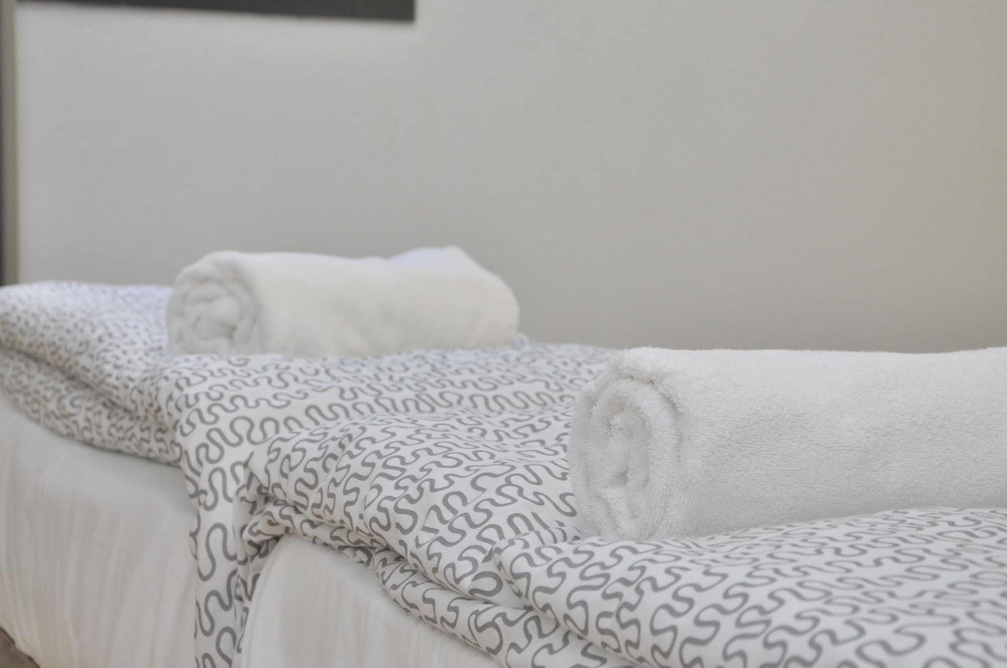 Albergue Bed & Bike Barcelona Exterior foto