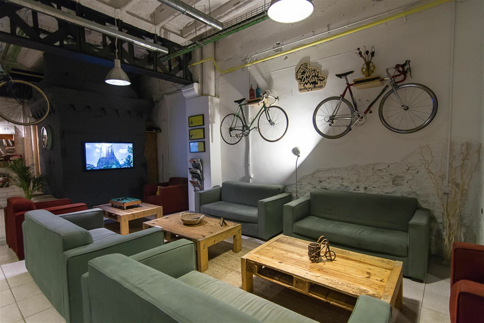 Albergue Bed & Bike Barcelona Exterior foto