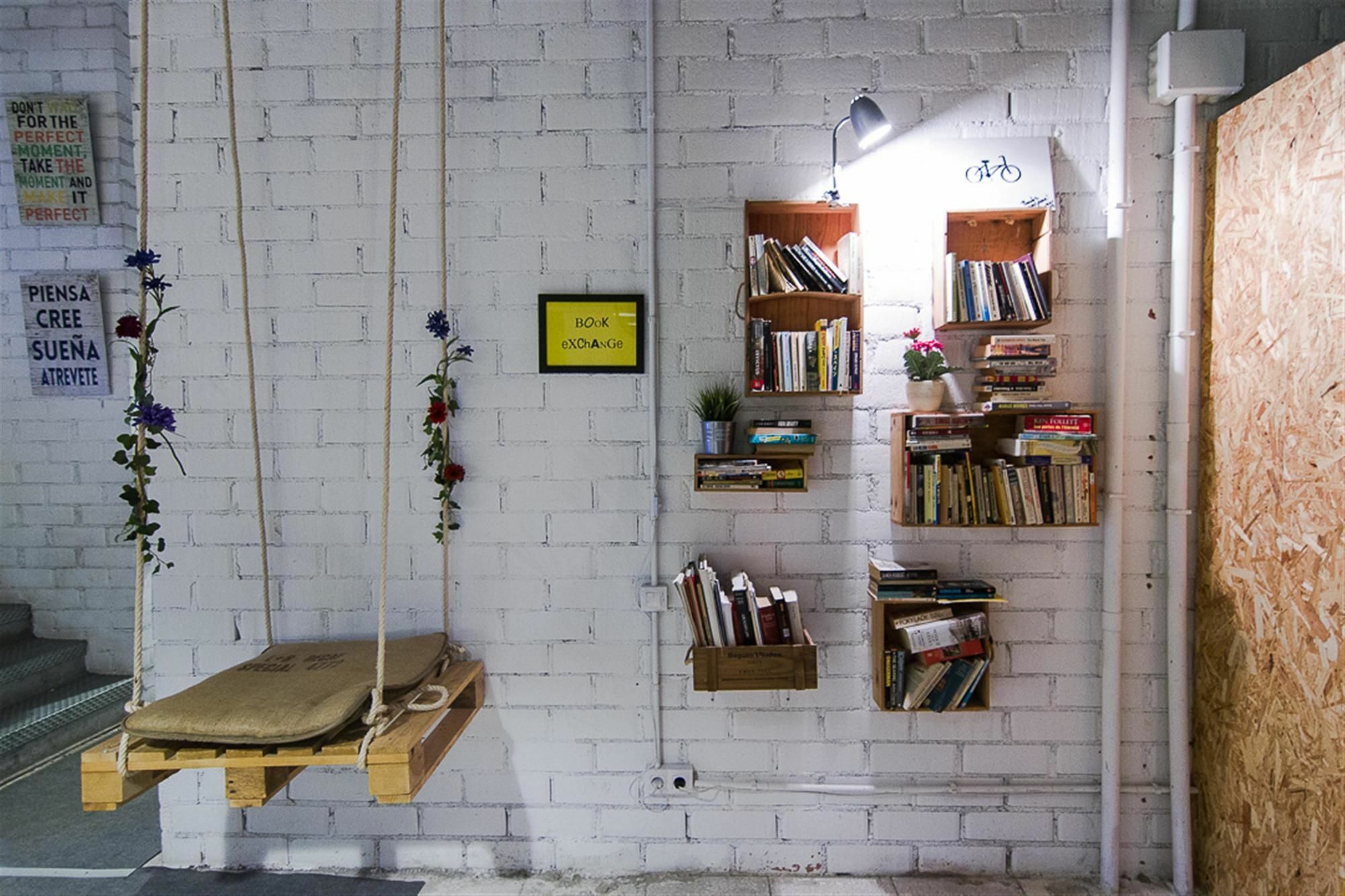 Albergue Bed & Bike Barcelona Exterior foto