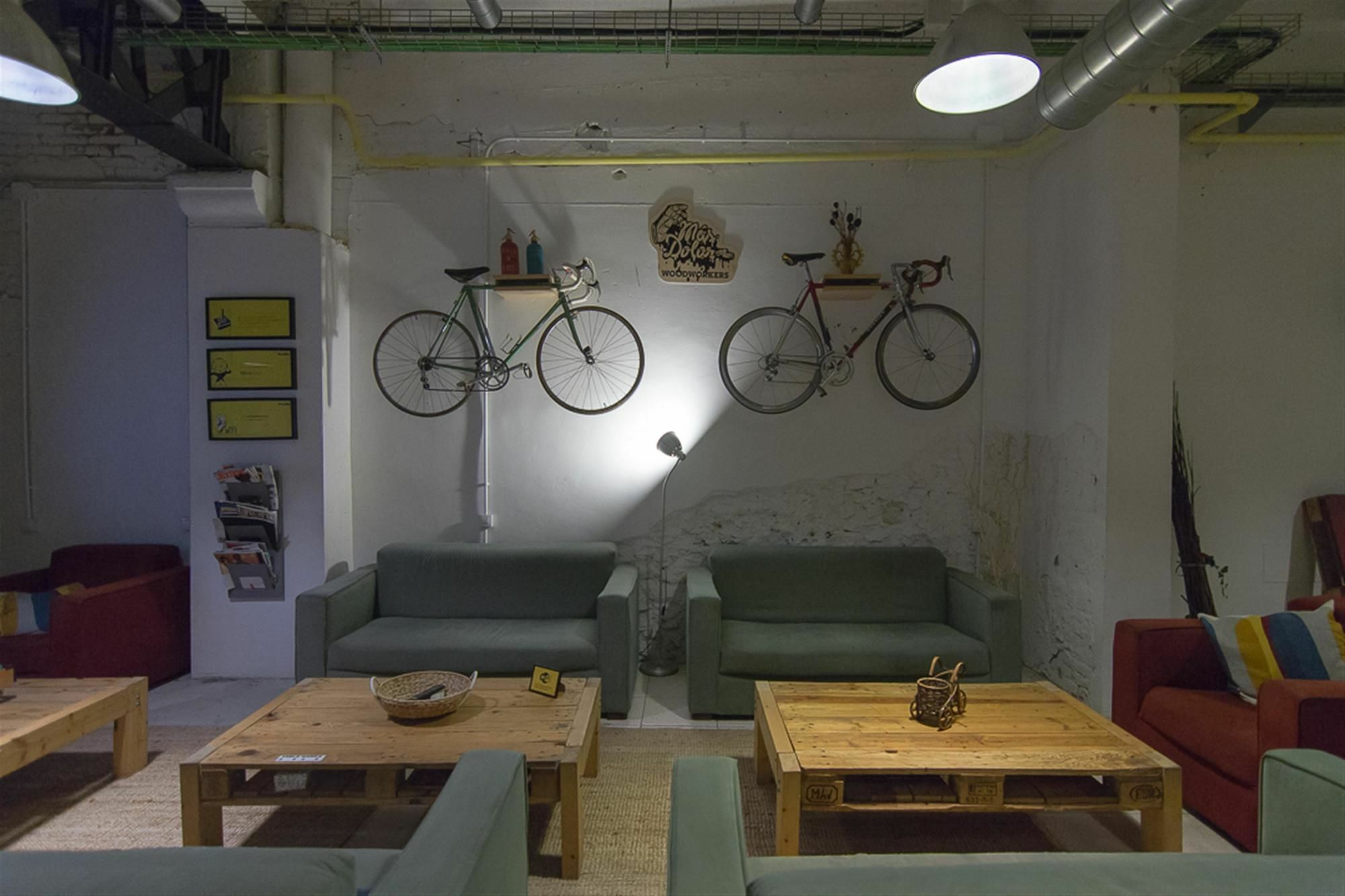 Albergue Bed & Bike Barcelona Exterior foto